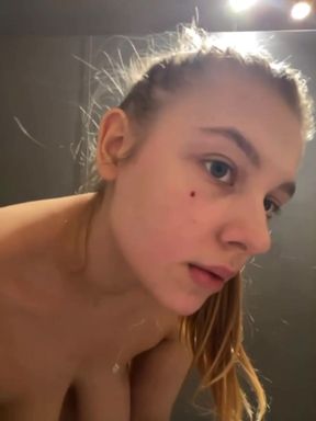 My trainer fucking me in the gym