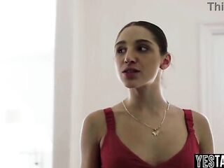 Curvy nice-looking mother I'd like to fuck brings back BBC chap home for interracial sex