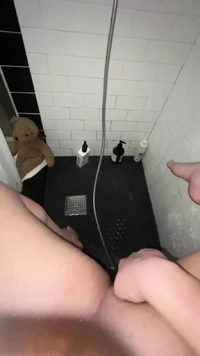 AMATEUR- SAUDI ARABIAN SNOWWHITE- WATER STIMULATION- MULTIPLY INTENSE REAL ORGASM IN SHOWER AT HOME-BEAUTIFUL WHITE GIRL- MUSLIM