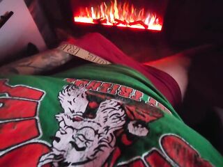 WEARING MY PJS WILLING TO CUM IN MY UNDERCLOTHING FOR U