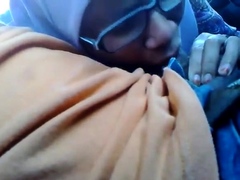 malay-tudung specky isap konek