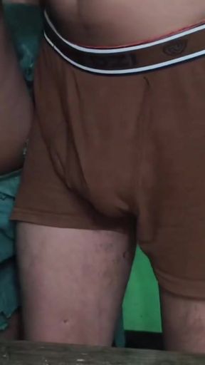Husbend wife ko oil massage sex video   Clip 1