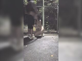 野外全裸露出で・・・????