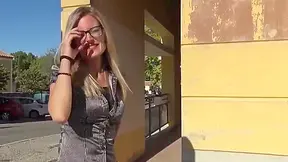Slutty Cougar Fucks A Complete Stranger Outside For Some Cash