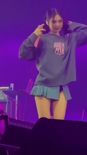 Asian k-pop star gets naughty with her boyfriend