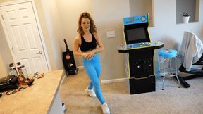 Fitness Trainer Bella Trained to Obey 4K