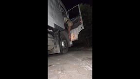 caminhoneiro casado fudendo o cuzinho da safada