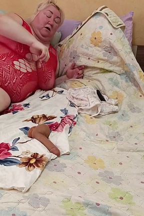 Stepmom's Big Pussy Needs a Big Dildo