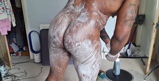 This Is How I Keep My Body Smooth