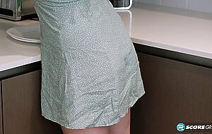 Juliette mint, shy blonde juliette shows off her waxed pussy and tells us about her kinks