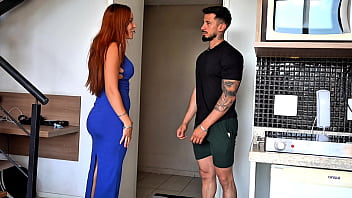 Beatiful Redhead Brazilian Girl Can&#039_t Pay Delivery With Money So She Pay With Hard Sex