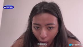 Sexy Colombian slut surrenders her virginity and likes it - hottest XXX!