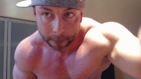 Musclular Stud Take Off His Jeans to Play Around