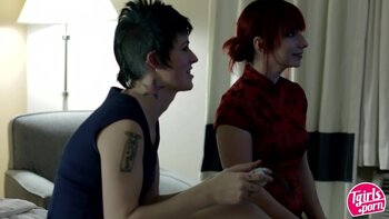 Transfire Ignites: Evie's TS Passion with Oxcetalene