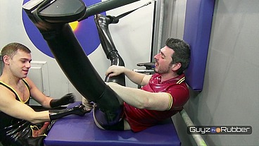 Guyzin2Rubber, Tear and Share