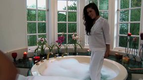 Busty Asian London Keyes Gets Her Pussy Drilled After Oily Massage