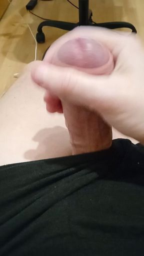 Guy jerking off slowly