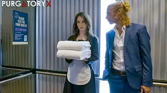 Charly Summer enjoys room service with hardcore action