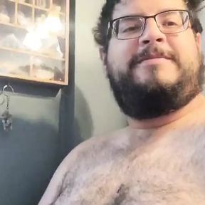 Big Bear Jerking Off On Toliet