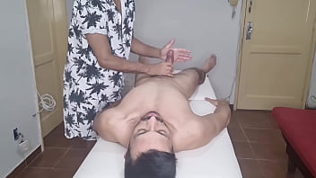 Massagem T&acirc_ntrica e Relaxante com Higor Lins e Japa Dot