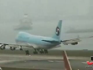 The superlatively good of Kai Tak Hong Kong Airport Closed in 1998