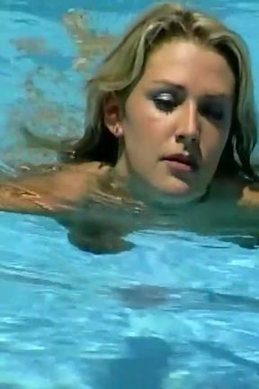 Hot Chick Loves Double Penetration and Ass to Mouth