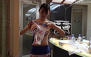 Face exposed when the amateur older sister took off her clothes it was amazing her big labia majora
