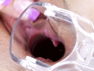 ANITA PEARL uses her fingers to do magic part02