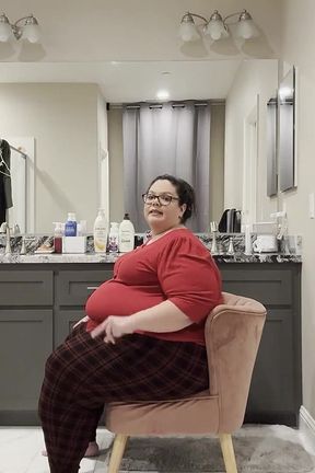 Two Temptations: Plump Paradise Fashion Fiesta (wmv)