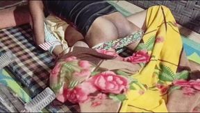 In the night, sister-in-law called brother-in-law to her house and 😋got her, Indian sister-in-law sex village village was all night.