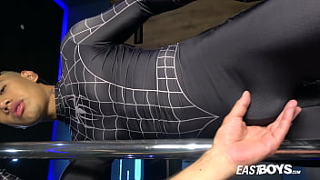 Nau - Casting - Handjob