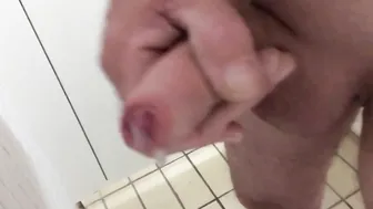 Amateur Twinks Jerk Off and Give Handjobs in Public Restrooms
