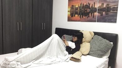 I masturbate my pussy thinking about my lover and make a video