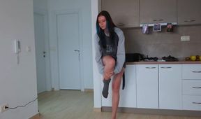 Stepbro zerstört Latex Catwoman mit bebendem Bubble Butt und triefender Gushing