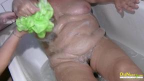 ”Gilf Bath Time Seduction”