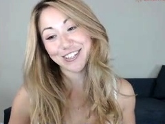 Amateur Webcam Teen Masturbates And Teases