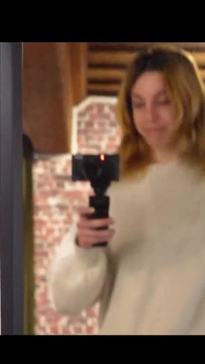 Emotional moment from &quot;💖 VLOG n&deg;1 // NEW TATTOO&quot;