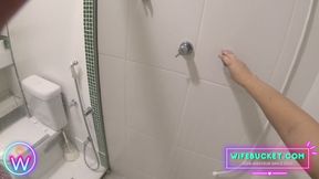 Wifebucket Amateurs - Caught stepsis to finger herself in the bathroom