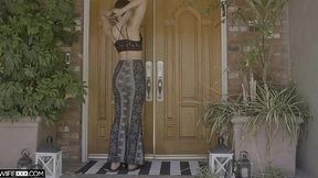 Husband's Plan to Fuck His Sexy Hotwife