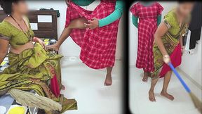 कोमल की कामवाली मालकिन के निकली लेस्बियन