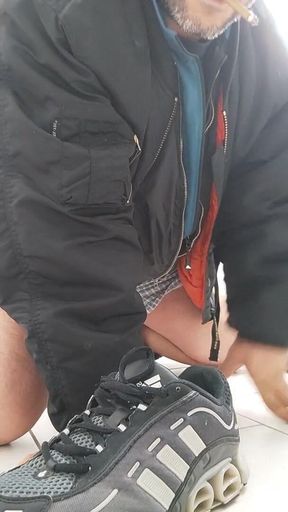 To Get Horny in the Wc, Dirty, Smelly, Wett. Dj -bro