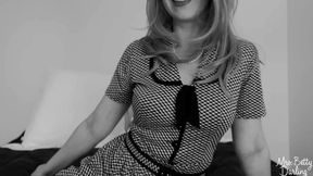 Housewife GFE Striptease Cum Countdown WMV