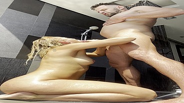 PAWG Cherry Kiss with Big Round Ass get Fucked in the Shower