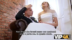 La coppia sposata decide di vendere la figa della sposa a buon prezzo - VIP4K reality porn