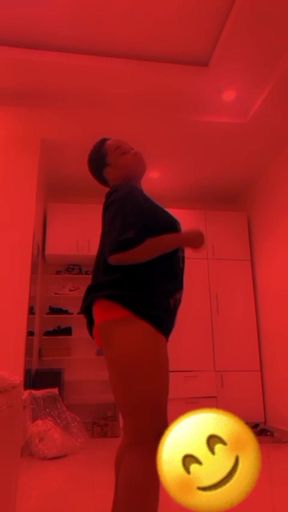 Hi I&#039;m horny for you 🫨