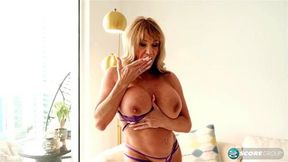 Huge titted wife Roxy Royce puts on a show
