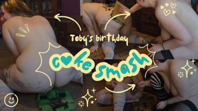 Toby's birthday cake smash