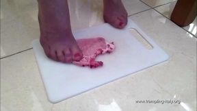 A1067 Lady BlueIce in Ti preparo il tuo pranzo schiavo