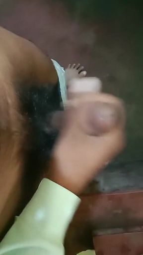 I'm Sitting Alone Shaking