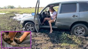 VIKA STUCK THE MUD OFFROAD BAREFOOT_full video 21 min